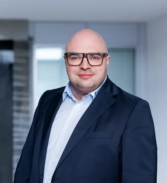 Portrait_Sebastian Gneupel
