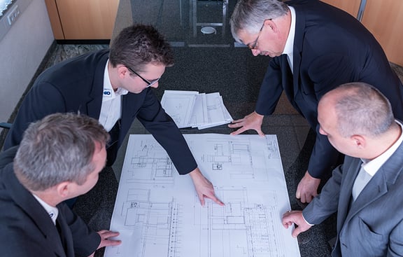 Besprechung von Reitz Mitarbeitern zu Kundenprojekt